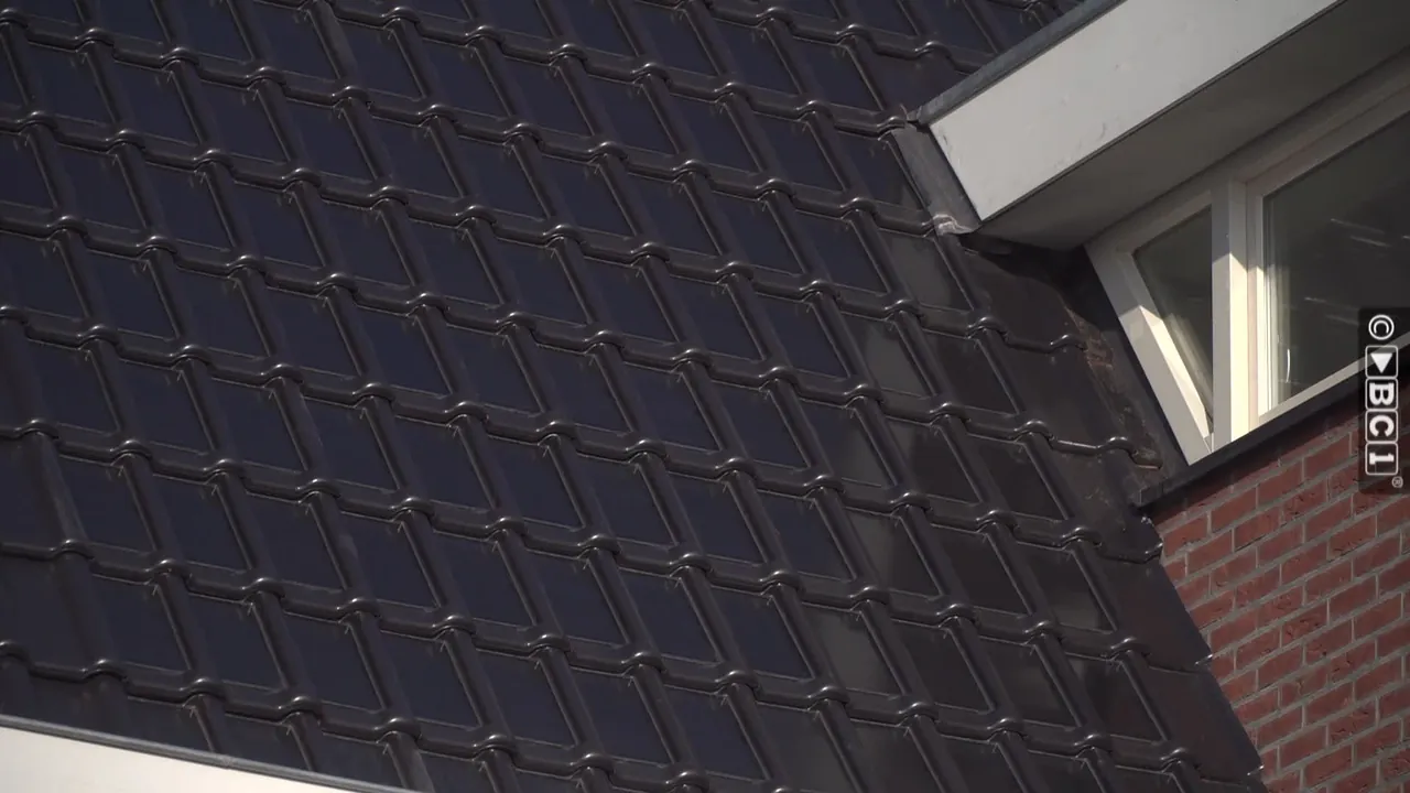 Discreet solar energy with a solar roof tile from Urk