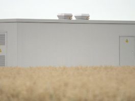 First direct current distribution station in Europe Het eerste gelijkstroom verdeelstation.